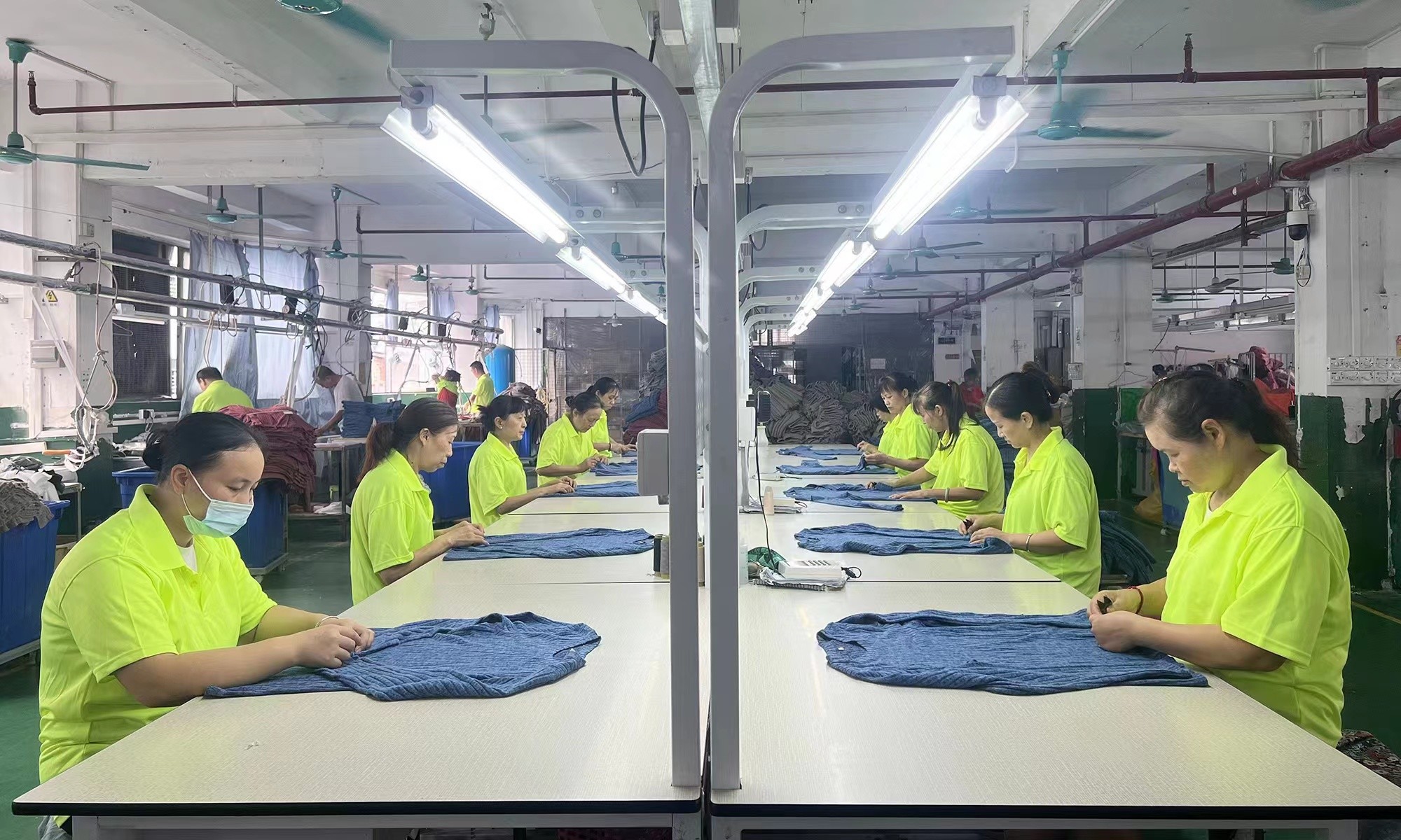 Guangzhou Vinas clothing technology Co., LTD কারখানা উত্পাদন লাইন