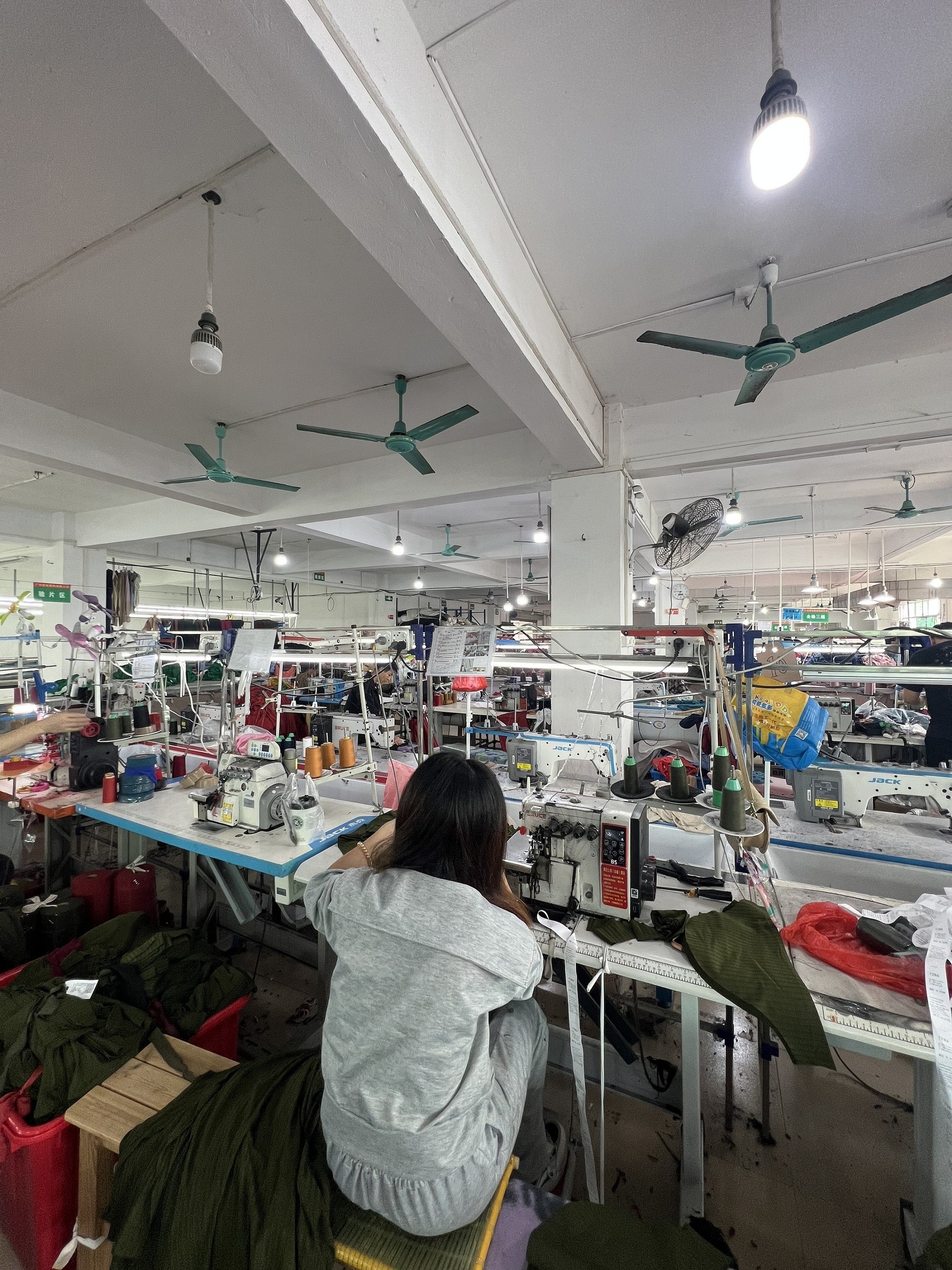 চীন Guangzhou Vinas clothing technology Co., LTD সংস্থা প্রোফাইল